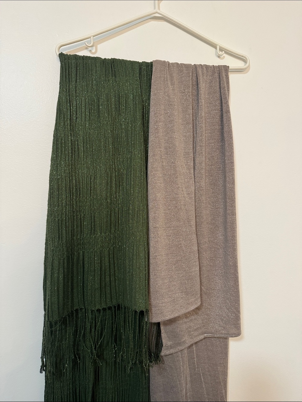 2 shimmer scarves in Forest Green and Taupe